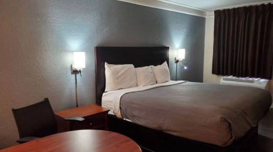 Relax Inn, Little Rock