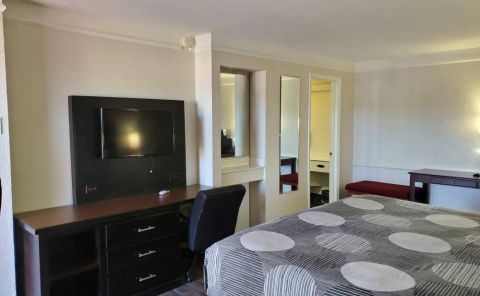 Hotel Relax Inn image