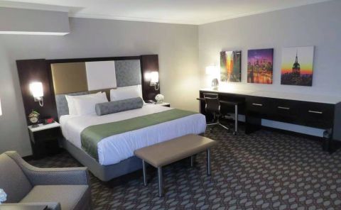Hotel Best Western Premier NYC Gateway image