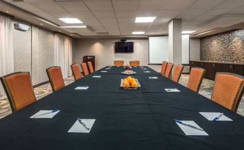 Hotel Best Western Premier NYC Gateway image