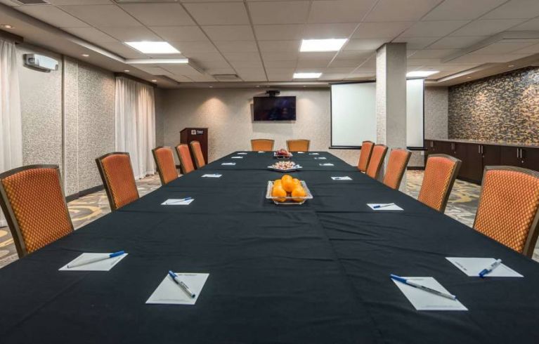 Best Western Premier NYC Gateway, North Bergen