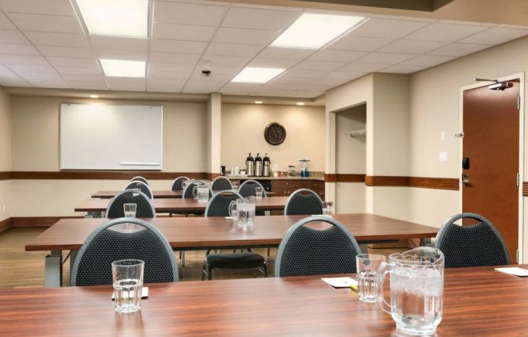 Days Inn Sherwood Park, Edmonton