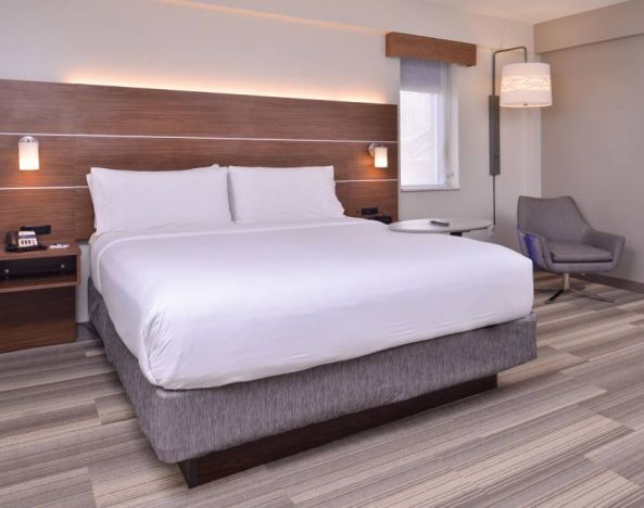 Holiday Inn Express New Orleans St. Charles Ave