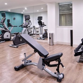 Hotel Holiday Inn Express New Orleans St. Charles Ave image