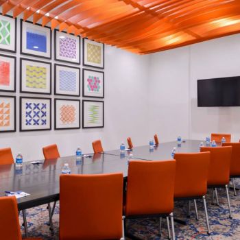 Hotel Holiday Inn Express New Orleans St. Charles Ave image