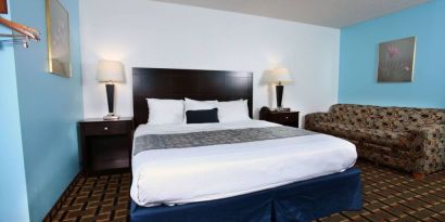Day use room at Coratel Inn & Suites By Jasper Newton.