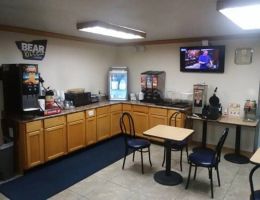 Travelodge By Wyndham Bloomington, Bloomington (IN)
