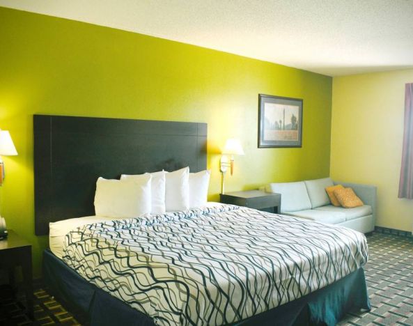 Sky-Palace Inn & Suites Park City Wichita North