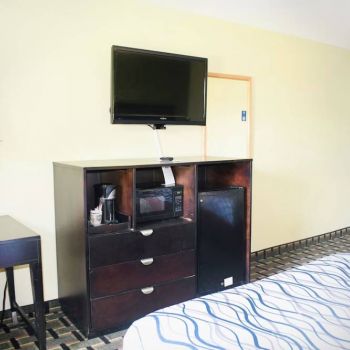 Hotel Sky-Palace Inn & Suites Park City Wichita North image