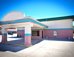 Sky-Palace Inn & Suites Park City Wichita North, Park City