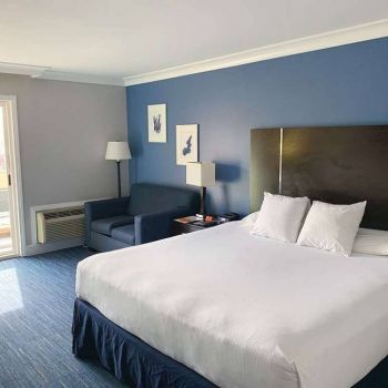Hotel The Pacific Inn image