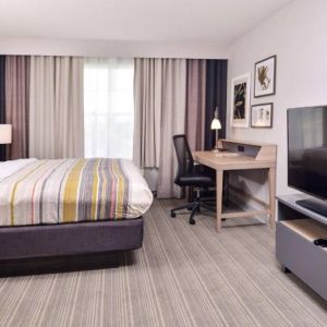 Day use room with work desk at Country Inn & Suites Chicago/Tinley Park.