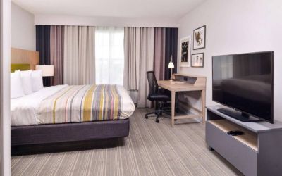 Day use room with work desk at Country Inn & Suites Chicago/Tinley Park.