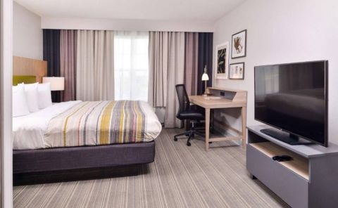 Hotel Country Inn & Suites Chicago/Tinley Park image