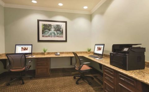 Hotel Embassy Suites By Hilton Savannah image
