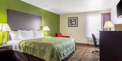 Day use room with work desk at Quality Inn Greenville I-30.