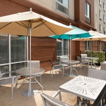Hotel Fairfield Inn & Suites By Marriott Baltimore BWI Airport image