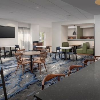 Hotel Fairfield Inn & Suites By Marriott Baltimore BWI Airport image