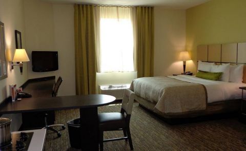 Hotel Candlewood Suites Odessa image