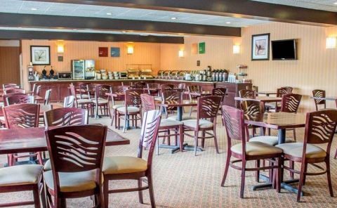 Hotel Norwood Inn And Suites Columbus image