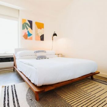 Hotel Selina Chelsea New York City image