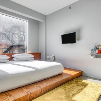 Hotel Selina Chelsea New York City image