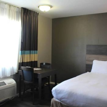 Hotel Cozy Inn image