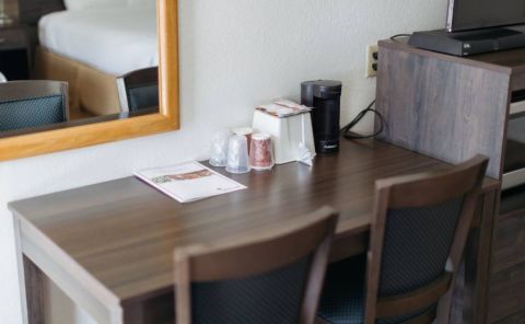 Hotel Cozy Inn image