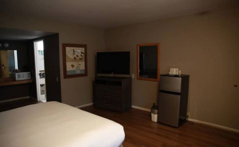 Hotel Cozy Inn image