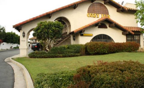 Hotel Cozy Inn image