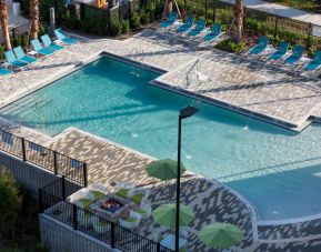 Holiday Inn Express & Suites Orlando At Seaworld, Orlando