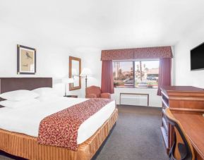 Ramada Inn By Wyndham Barstow CA, Barstow