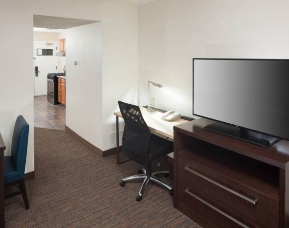Residence Inn Kansas City Country Club Plaza