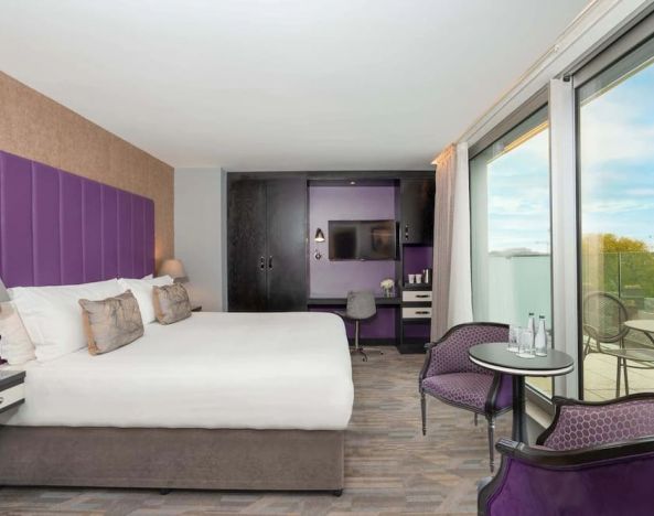 Trinity City Hotel