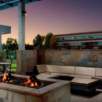 Hotel Springhill Suites By Marriott Belmont / Redwood Shores image
