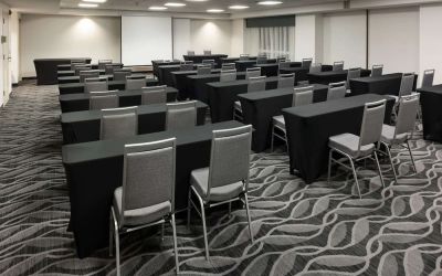 Meeting room at Homewood Suites By Hilton Miami Airport-Blue Lagoon.