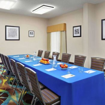 Hotel Hampton Inn Dallas-Irving-Las Colinas image