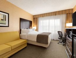 Days Inn By Wyndham Cranbrook Conference Centre, Cranbrook