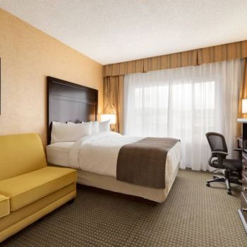 Hotel Days Inn By Wyndham Cranbrook Conference Centre image
