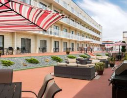 Days Inn By Wyndham Cranbrook Conference Centre, Cranbrook