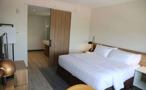 Hotel Wyndham Garden North Bergen Near Secaucus image