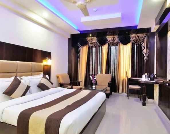 Hotel Crystal Ganga Heights