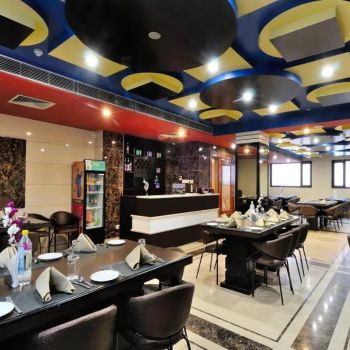 Hotel Hotel Crystal Ganga Heights image