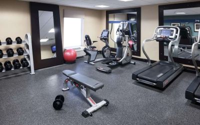 Well equipped fitness center at Hampton Inn & Suites Gainesville-Downtown.