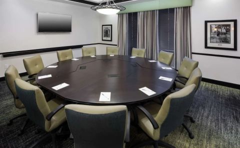 Hotel Hampton Inn & Suites Gainesville-Downtown image