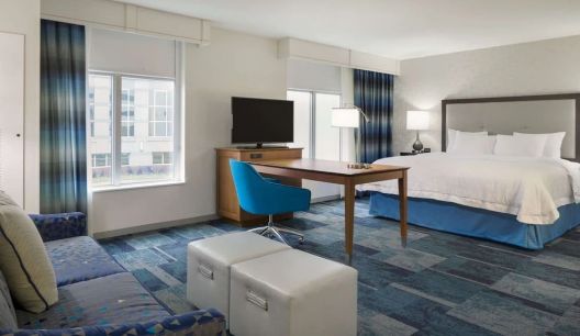 Hotel Hampton Inn & Suites Rosemont Chicago O'Hare image