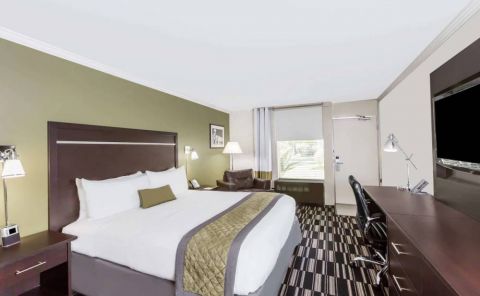 Hotel Wyndham Garden San Jose Airport image