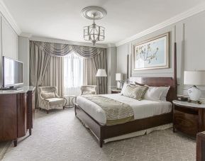 The Charleston Place, Charleston