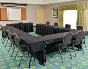 Professional meeting room at Hampton Inn Iowa City/University Area.