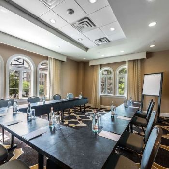 Hotel Hilton Baton Rouge Capitol Center image
